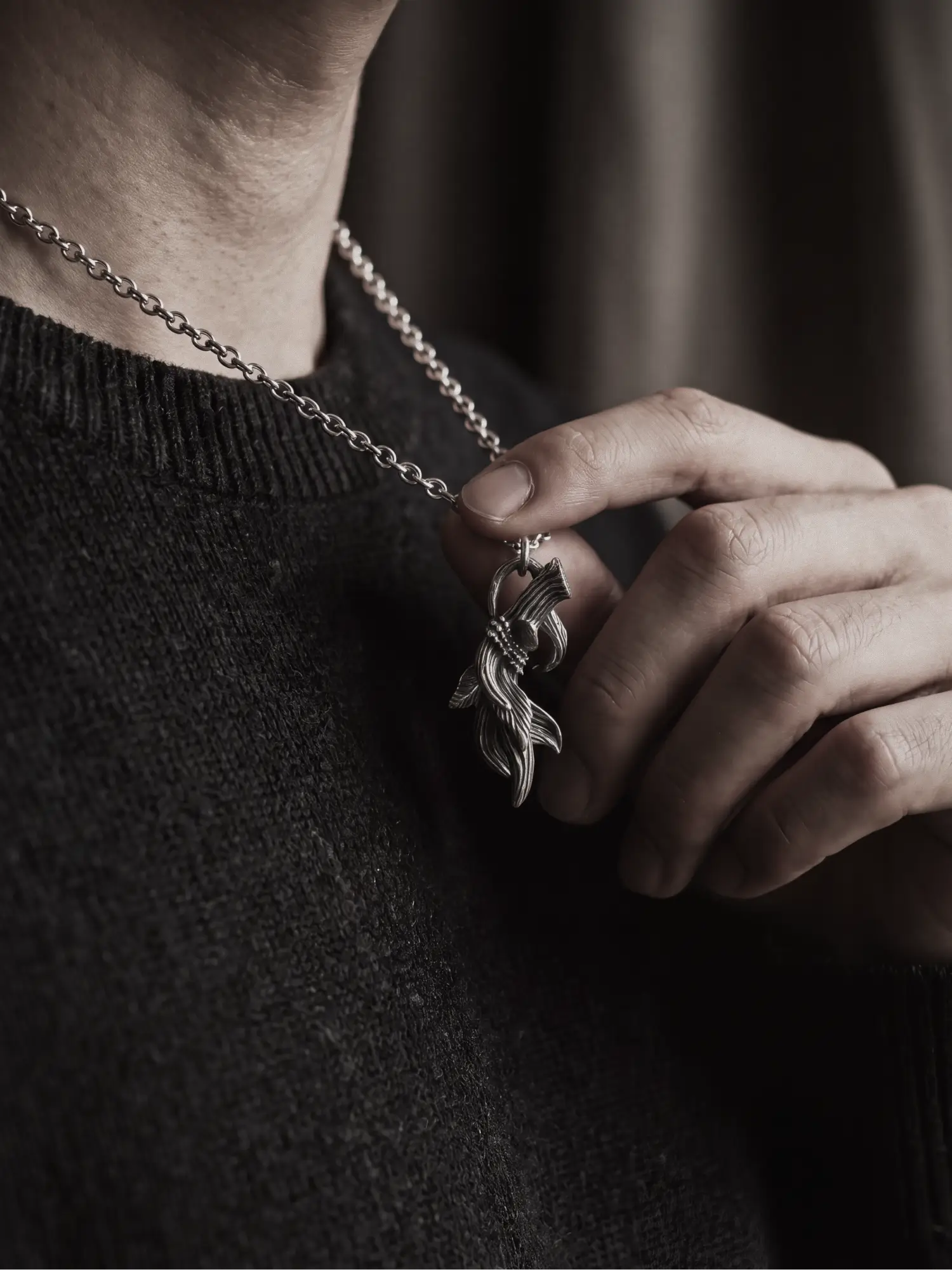 Tsuno Pendant