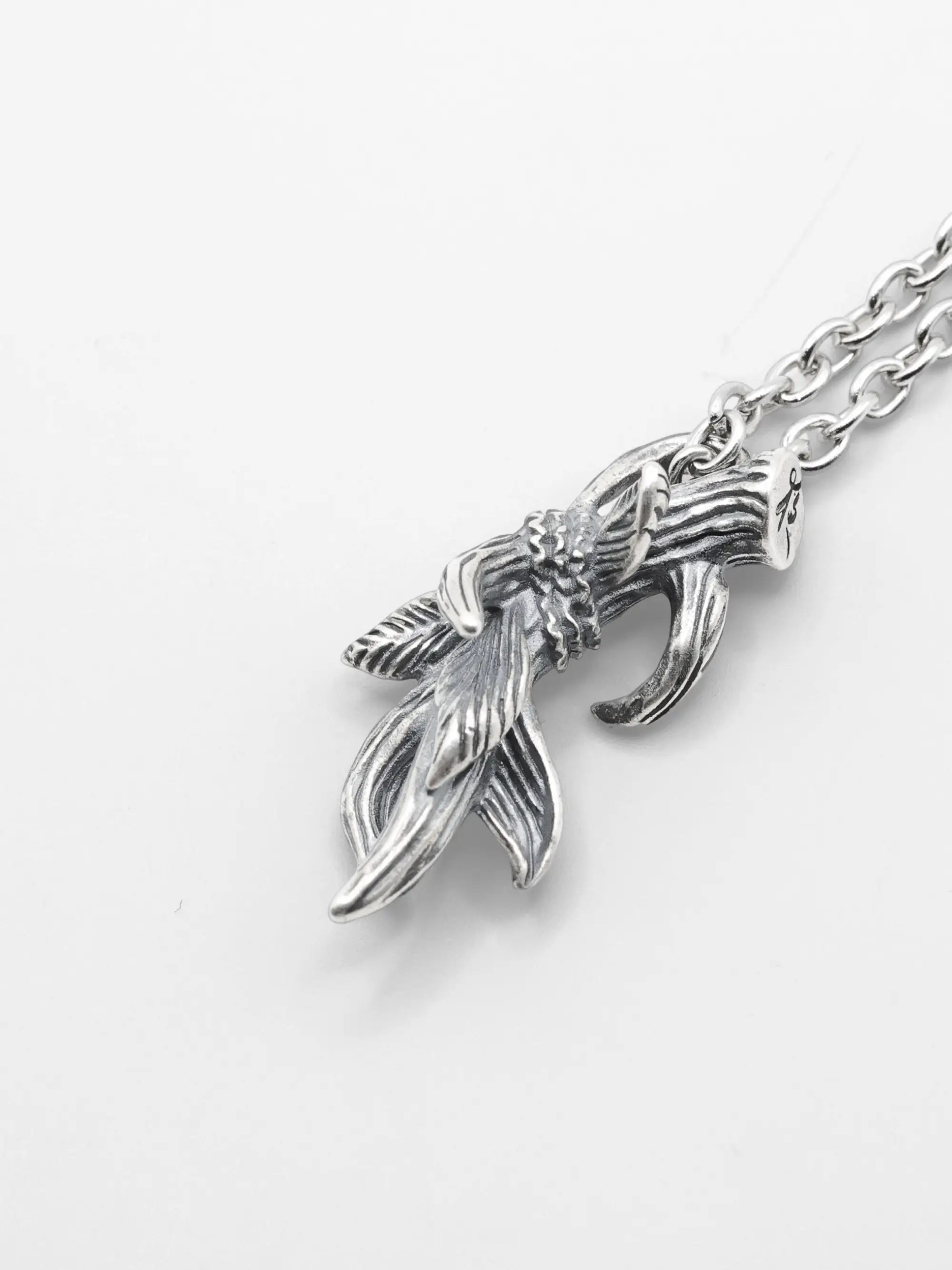 Tsuno Pendant