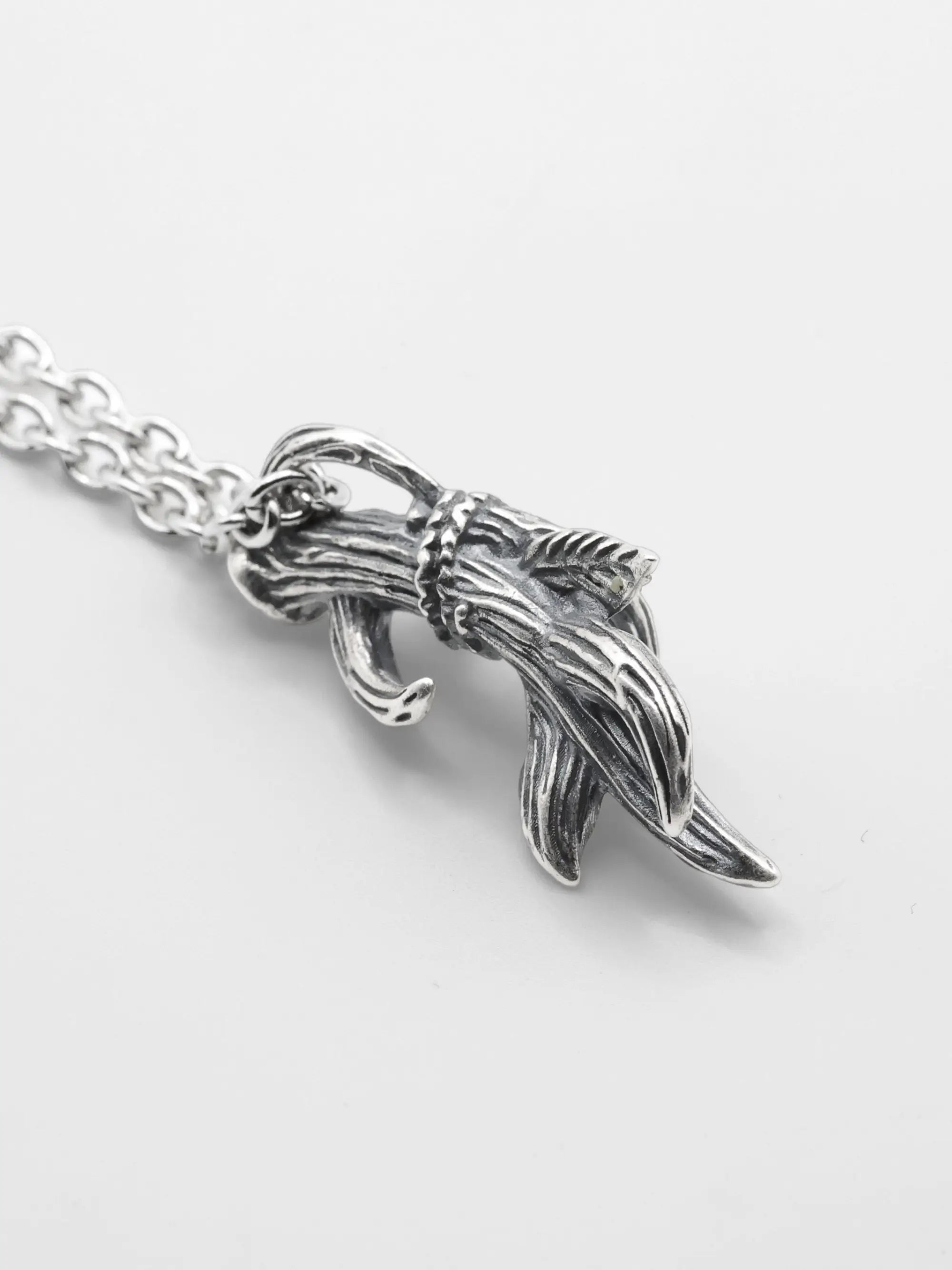 Tsuno Pendant