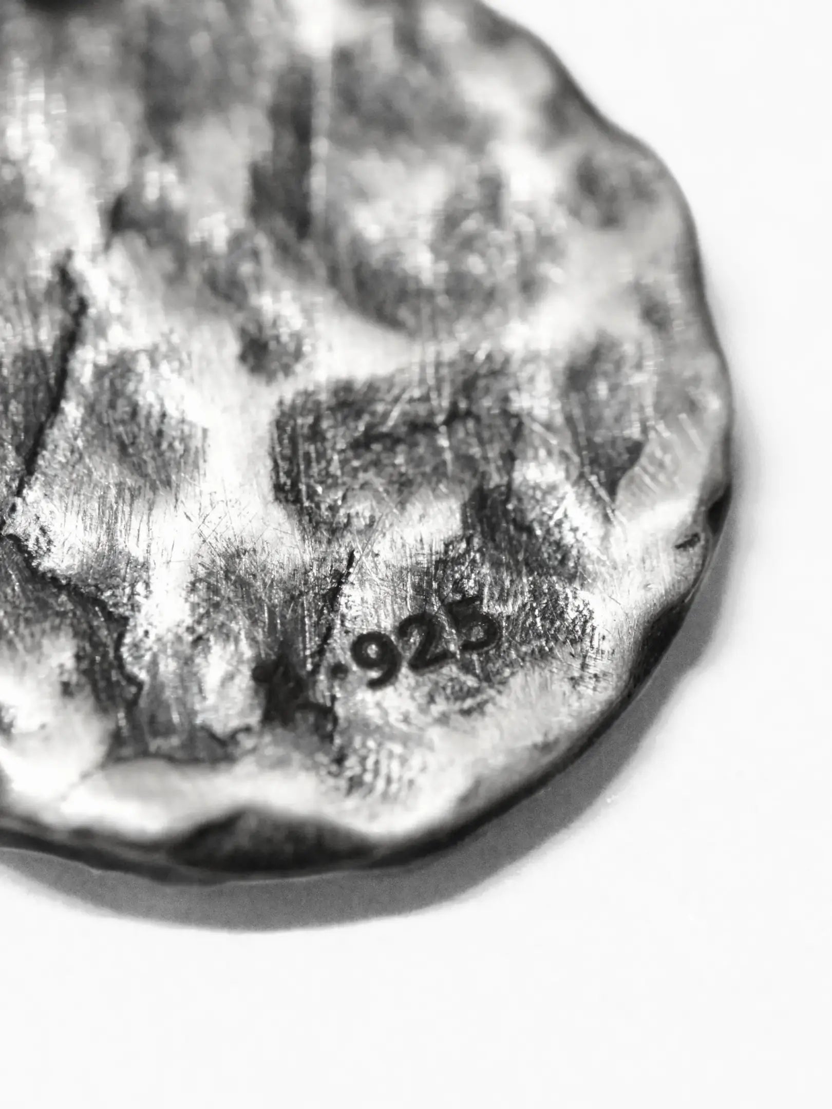 Shirushi Pendant