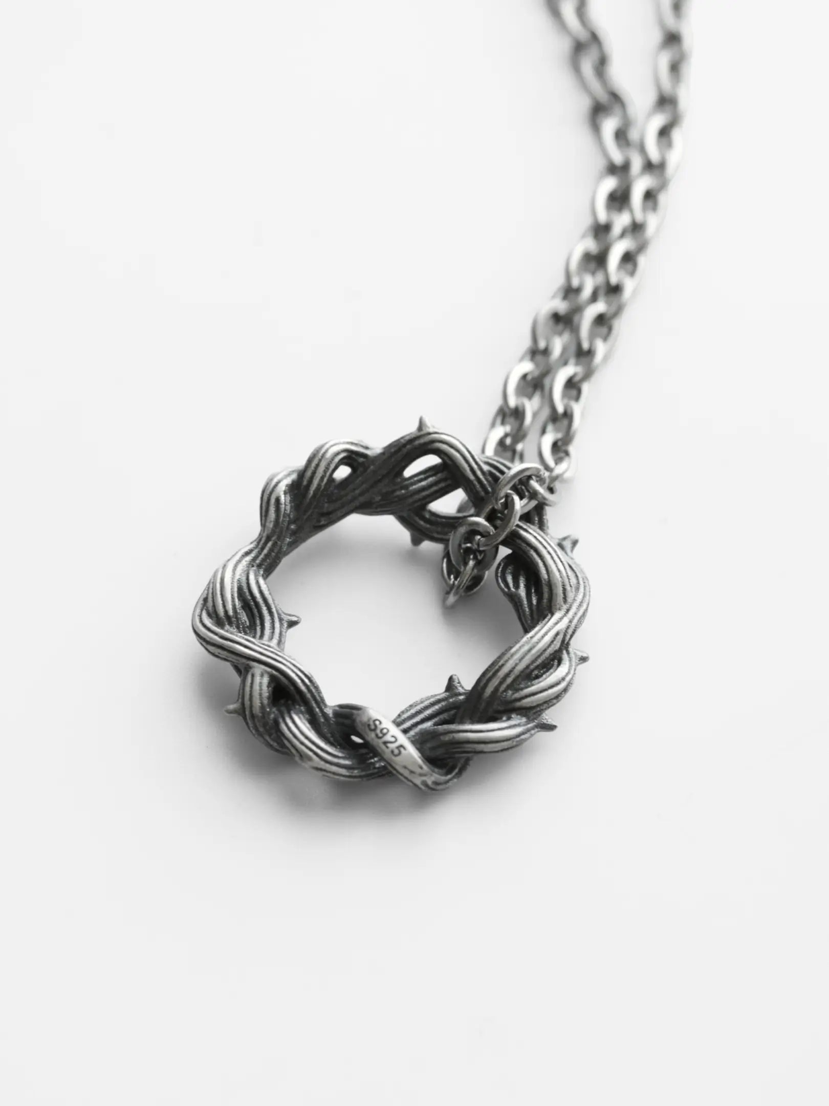 Toge Pendant
